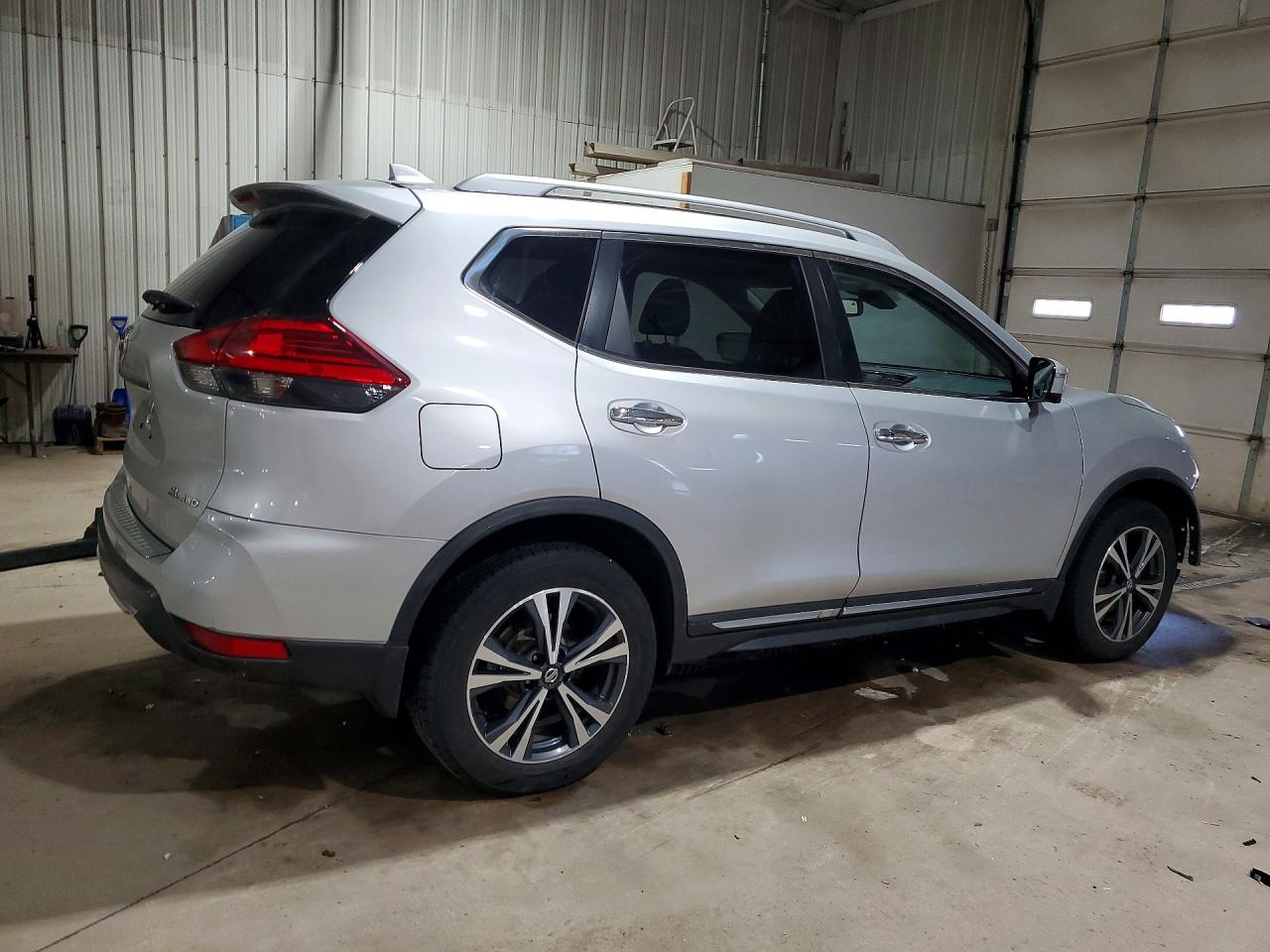 2017 Nissan Rogue Sl Silver vin: JN8AT2MVXHW284487