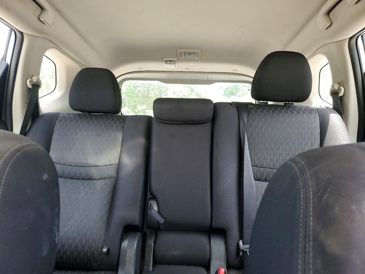 2018 Nissan Rogue S Серебряный vin: JN8AT2MVXJW315260