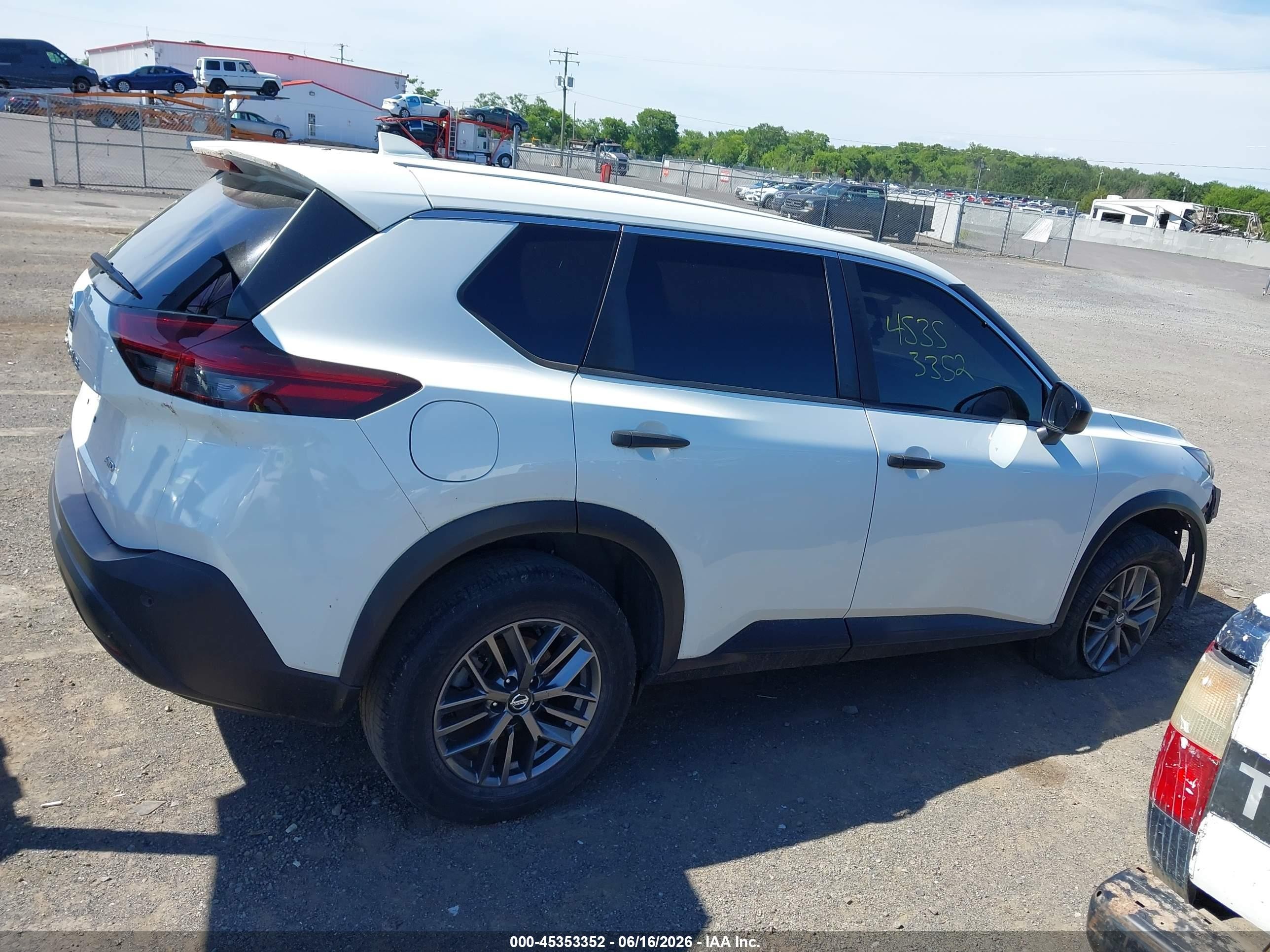2021 Nissan Rogue S Intelligent Awd White vin: JN8AT3AB8MW207577