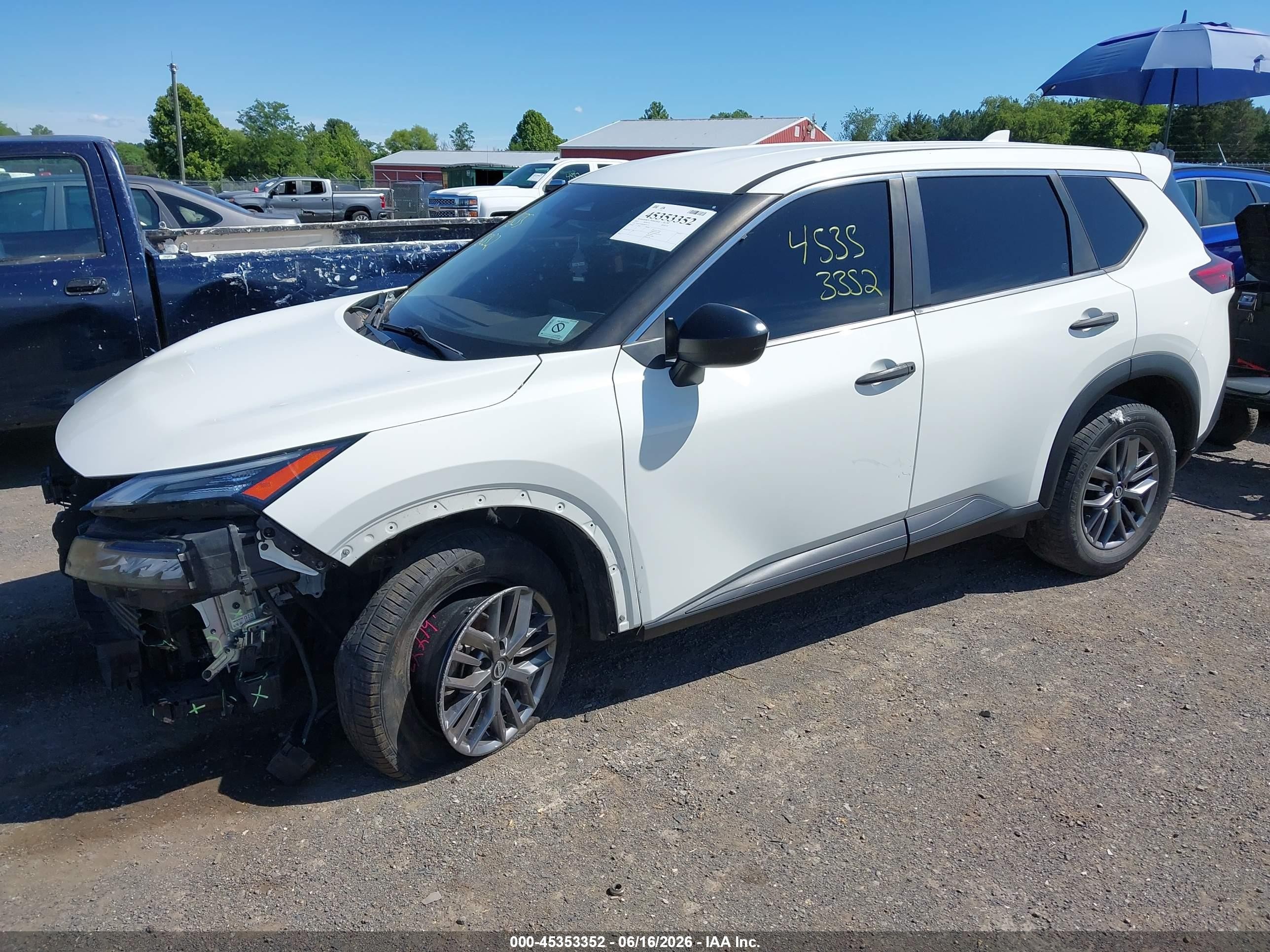2021 Nissan Rogue S Intelligent Awd White vin: JN8AT3AB8MW207577