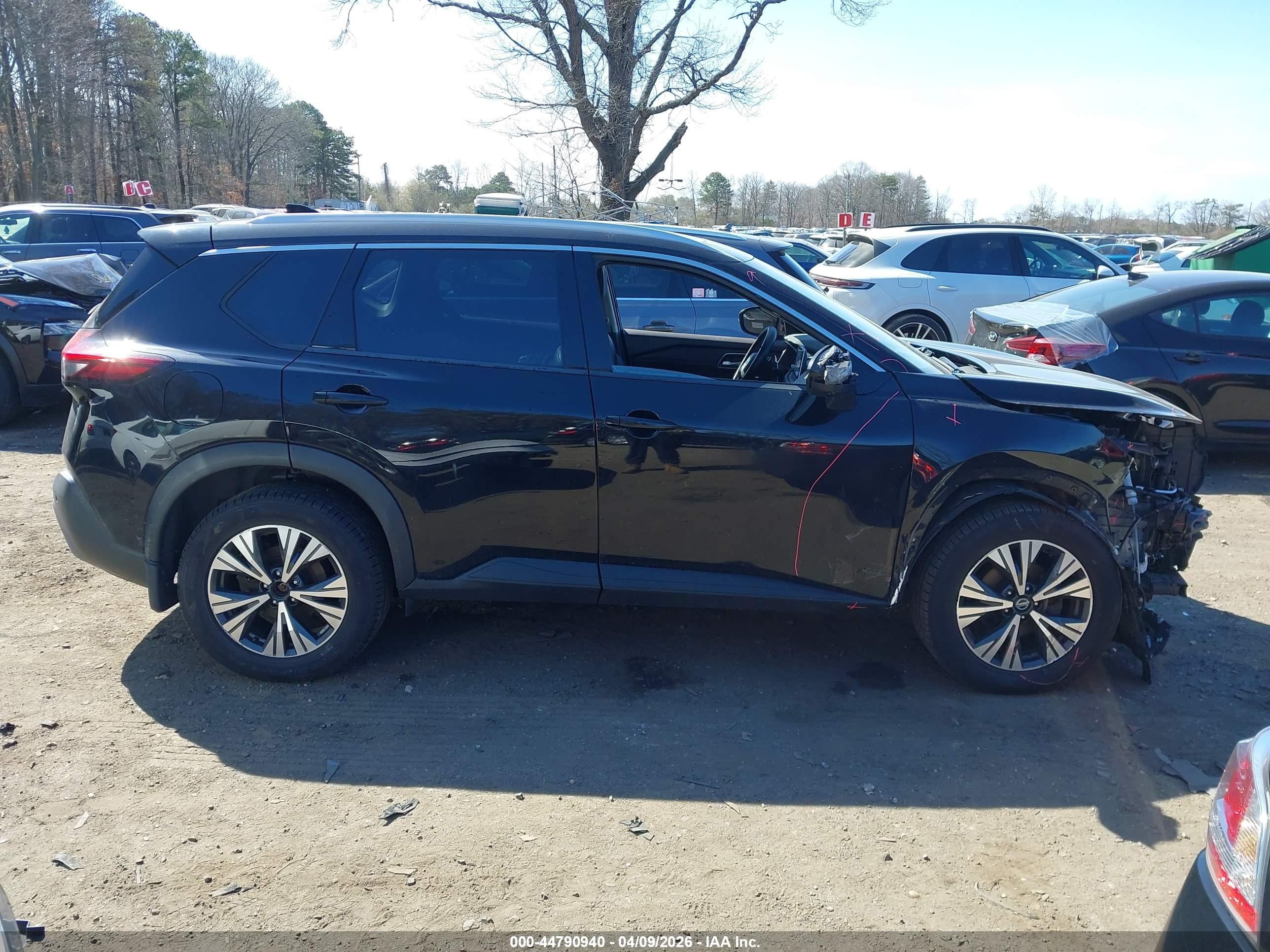 2021 Nissan Rogue Sv Intelligent Awd Черный vin: JN8AT3BB0MW202131