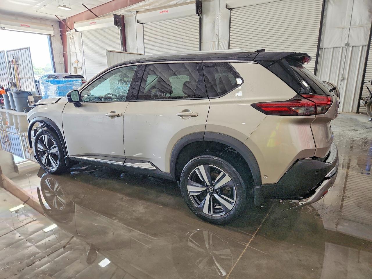 2021 Nissan Rogue Platinum Золотой vin: JN8AT3DC2MW107690