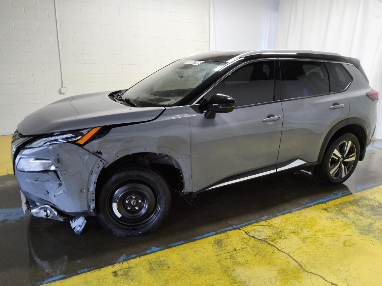 2021 Nissan Rogue Platinum Gray vin: JN8AT3DD6MW314172 Damage: Left Head Lamp, Broken, Replacement Required
