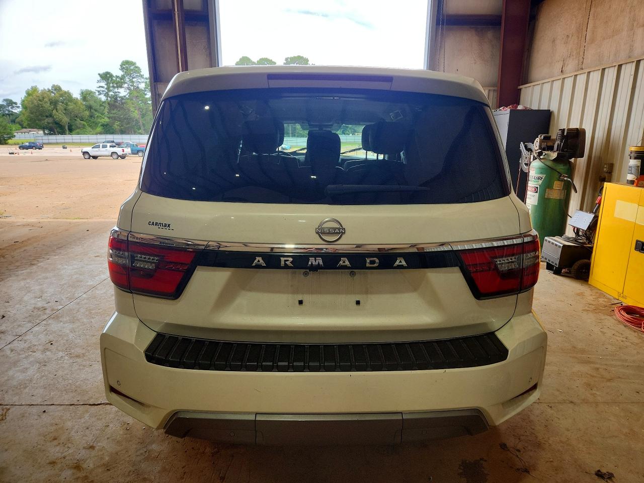 2023 Nissan Armada Sv White vin: JN8AY2AC4P9182765