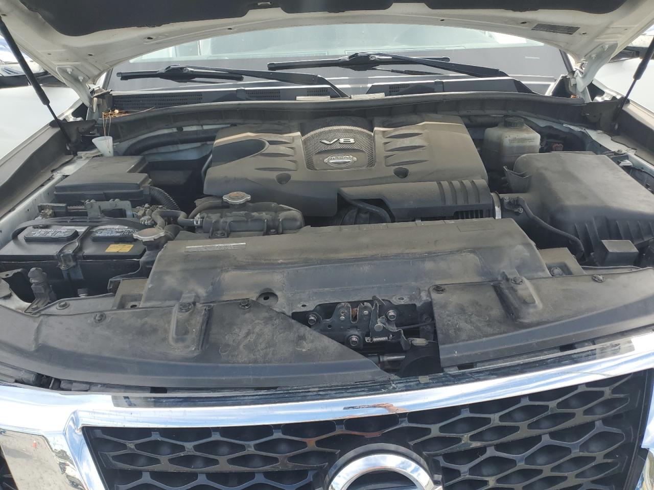 2018 Nissan Armada Sv Белый vin: JN8AY2ND7J9051632