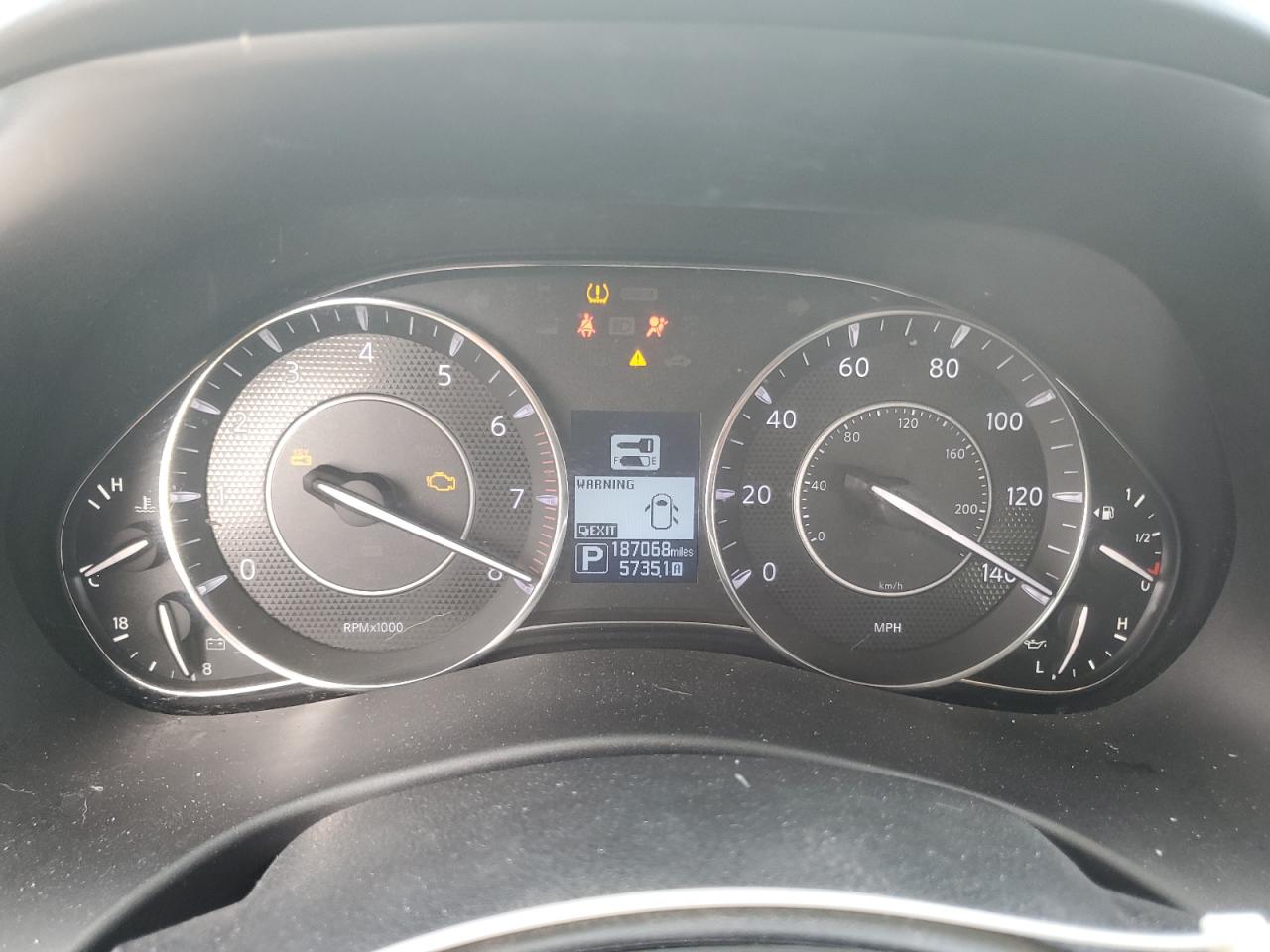 2018 Nissan Armada Sv Белый vin: JN8AY2ND7J9051632
