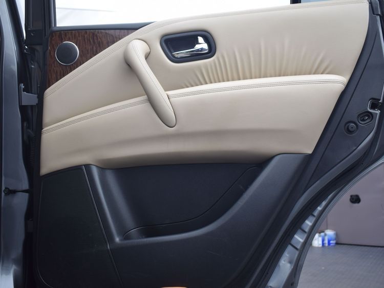 2017 Nissan Armada Platinum Серый vin: JN8AY2NF3H9300570