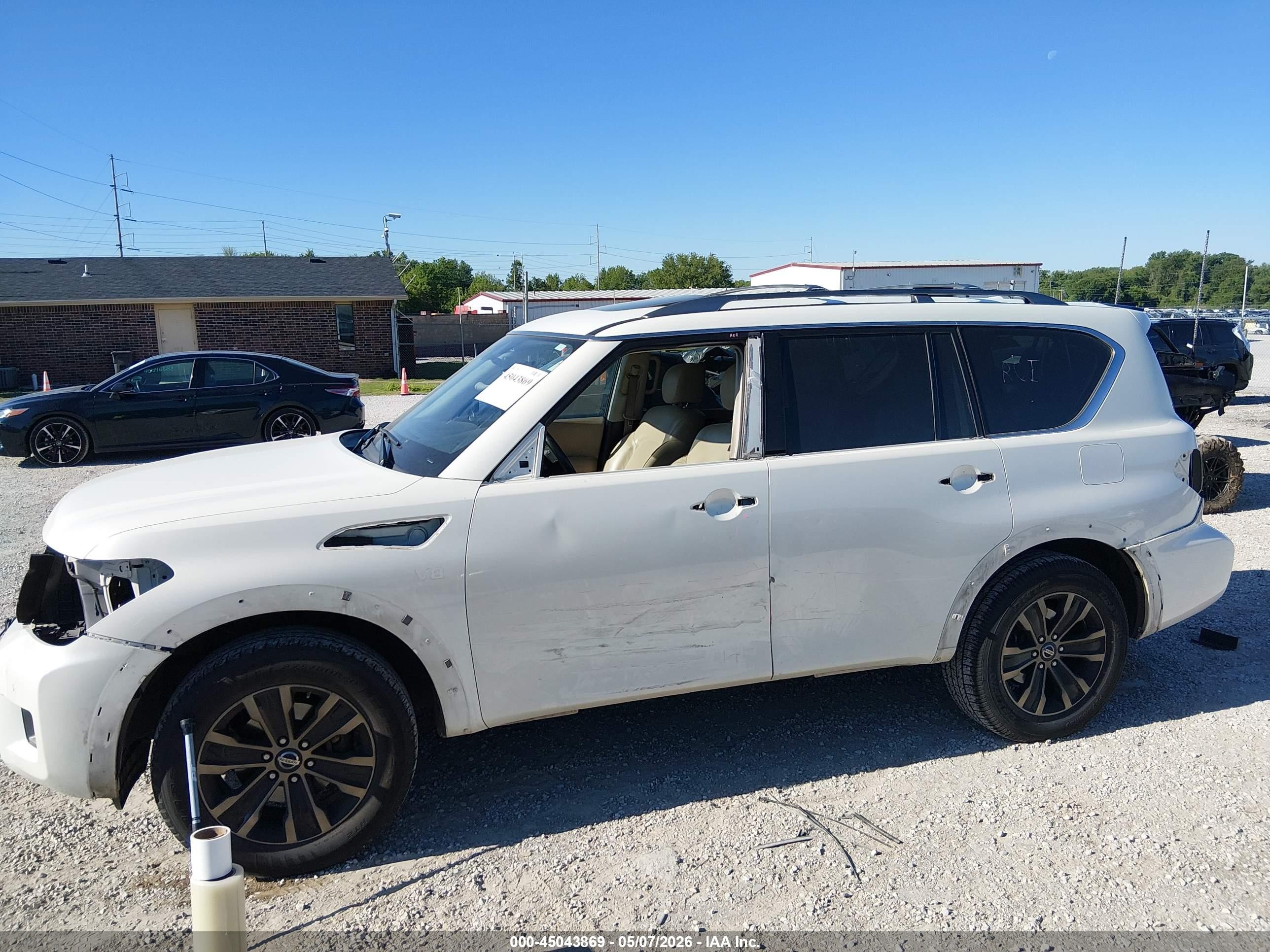 2018 Nissan Armada Platinum Белый vin: JN8AY2NFXJ9333572