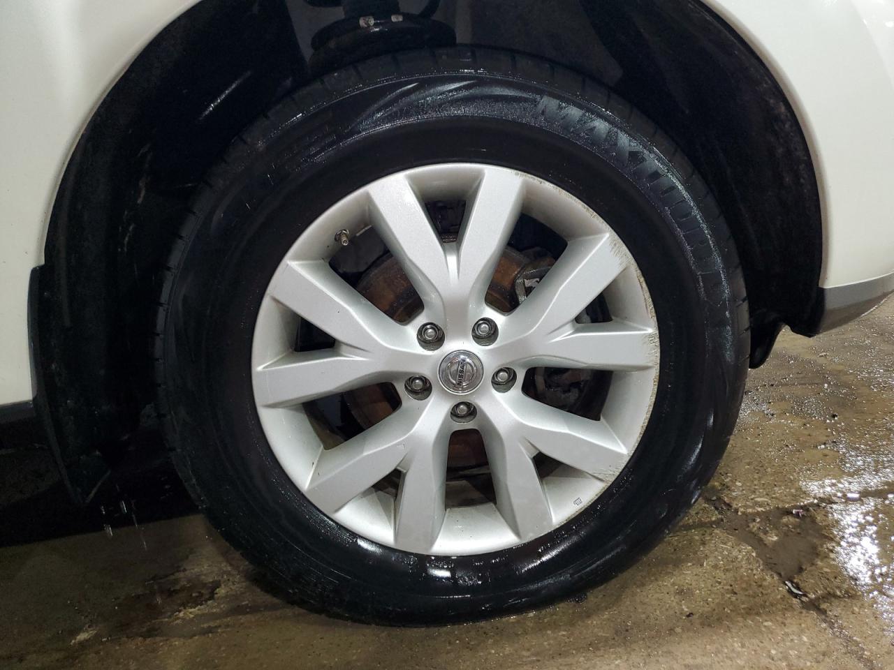 2012 Nissan Murano S White vin: JN8AZ1MWXCW208312 Damage: Right Front Wheel, Curb Rash, > 12 Inches