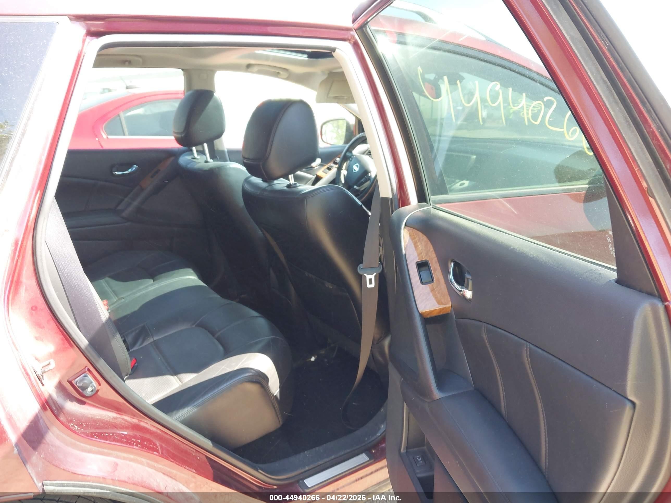 2012 Nissan Murano Le Red vin: JN8AZ1MWXCW236014