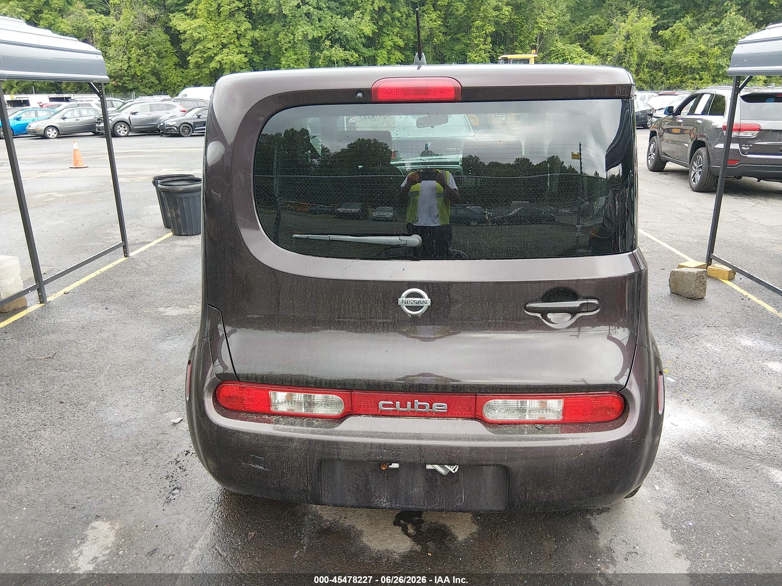2009 Nissan Cube 1.8sl Burgundy vin: JN8AZ28R39T127785