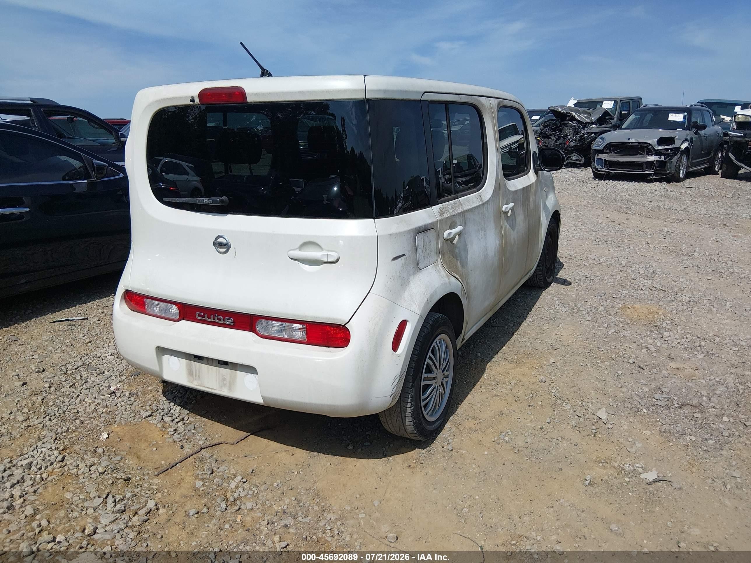 2009 Nissan Cube 1.8s White vin: JN8AZ28R49T104791