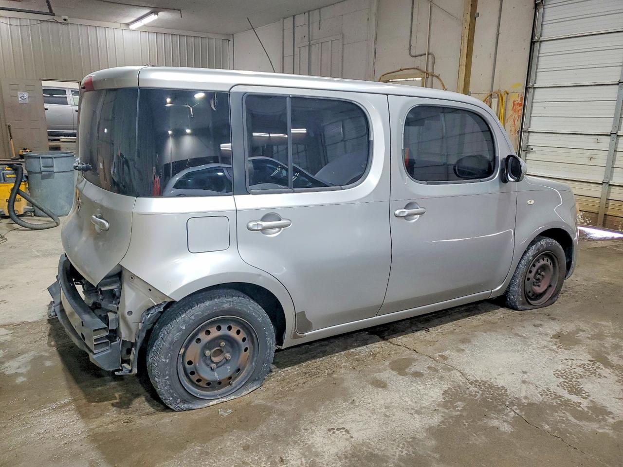 2009 Nissan Cube Base Silver vin: JN8AZ28R79T114232