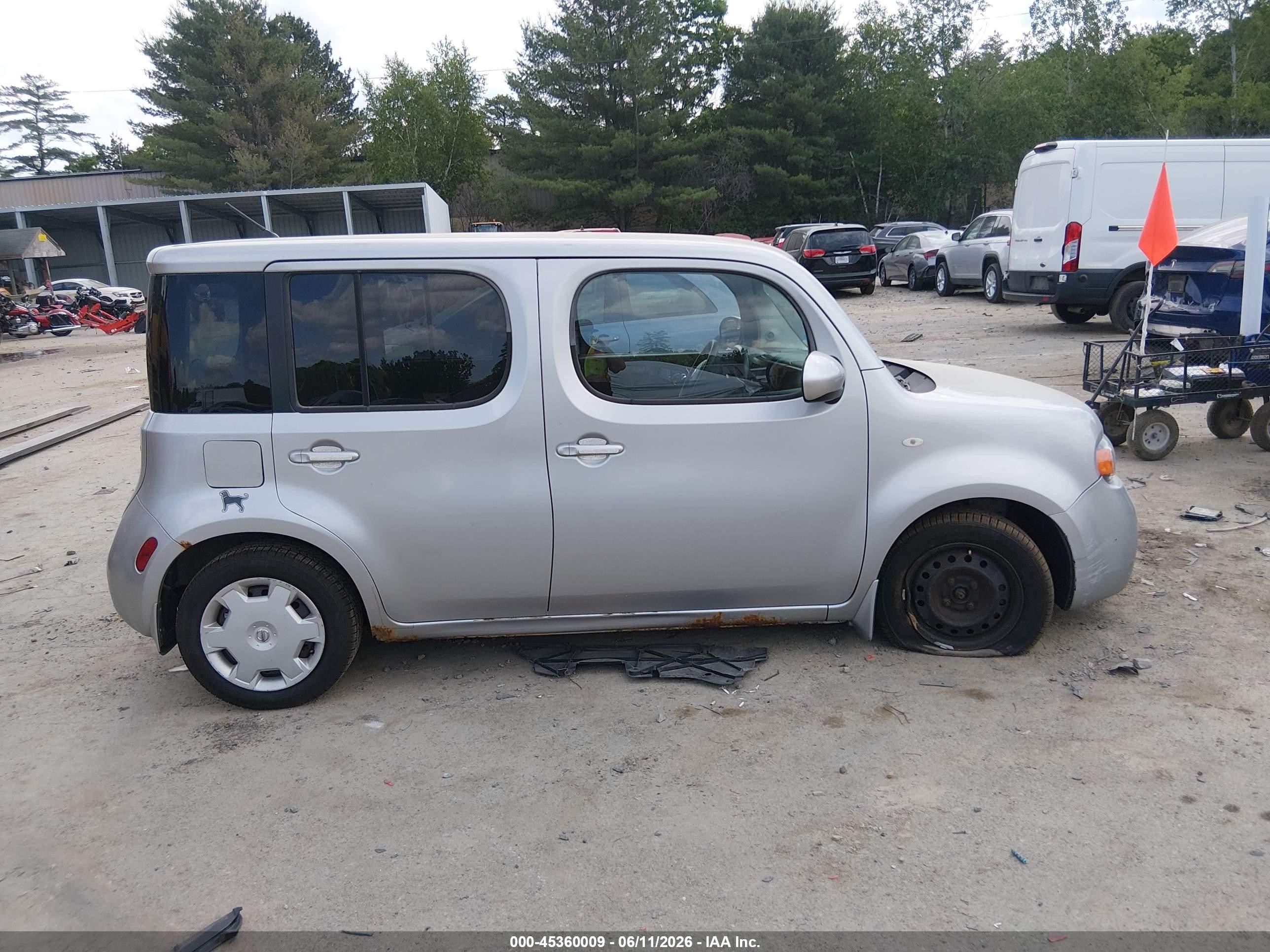 2009 Nissan Cube 1.8s Silver vin: JN8AZ28RX9T112457
