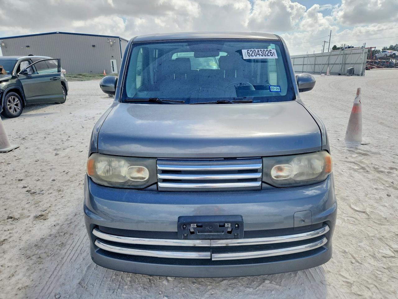 2009 Nissan Cube 1.8 Gray vin: JN8AZ28RX9T129470