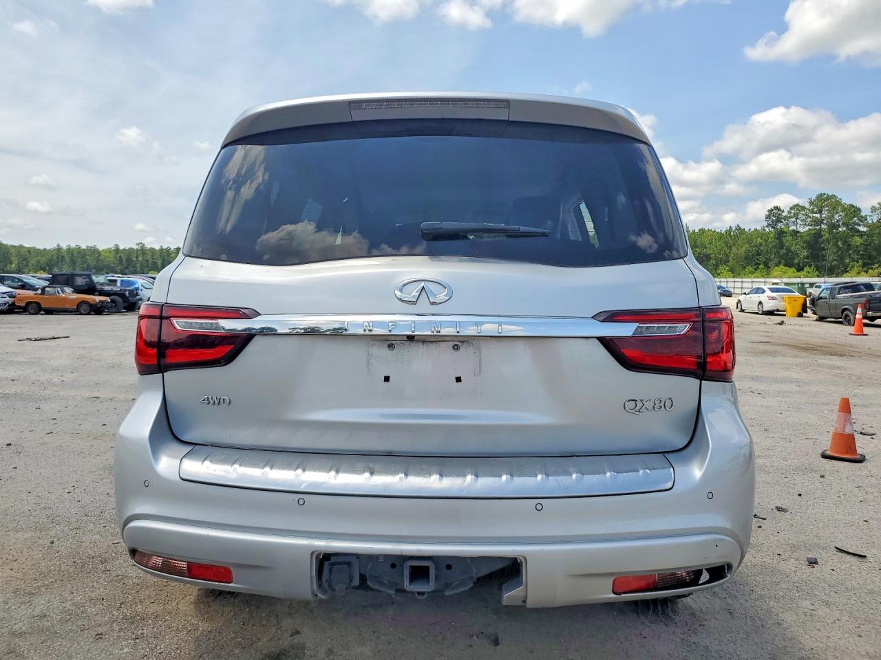2021 Infiniti Qx80 Luxe Silver vin: JN8AZ2AE8M9272205