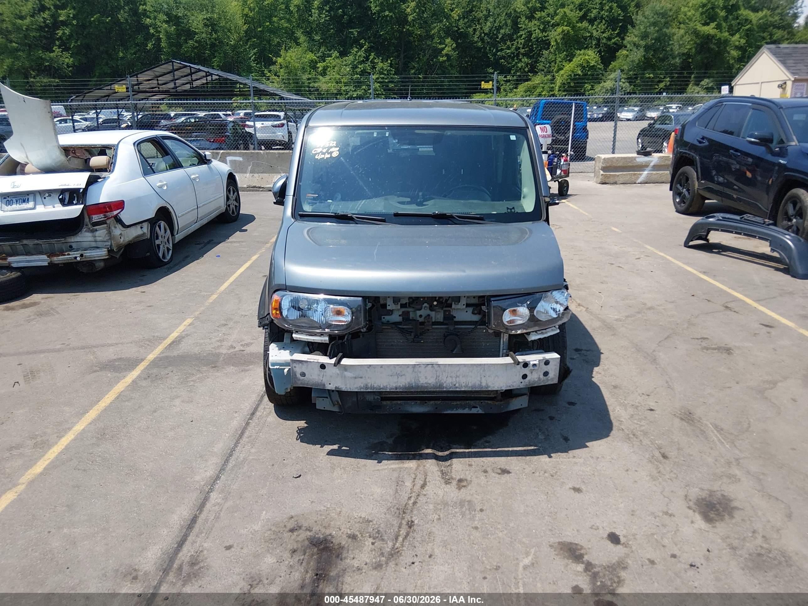 2010 Nissan Cube 1.8 Krom Gray vin: JN8AZ2KR0AT151605