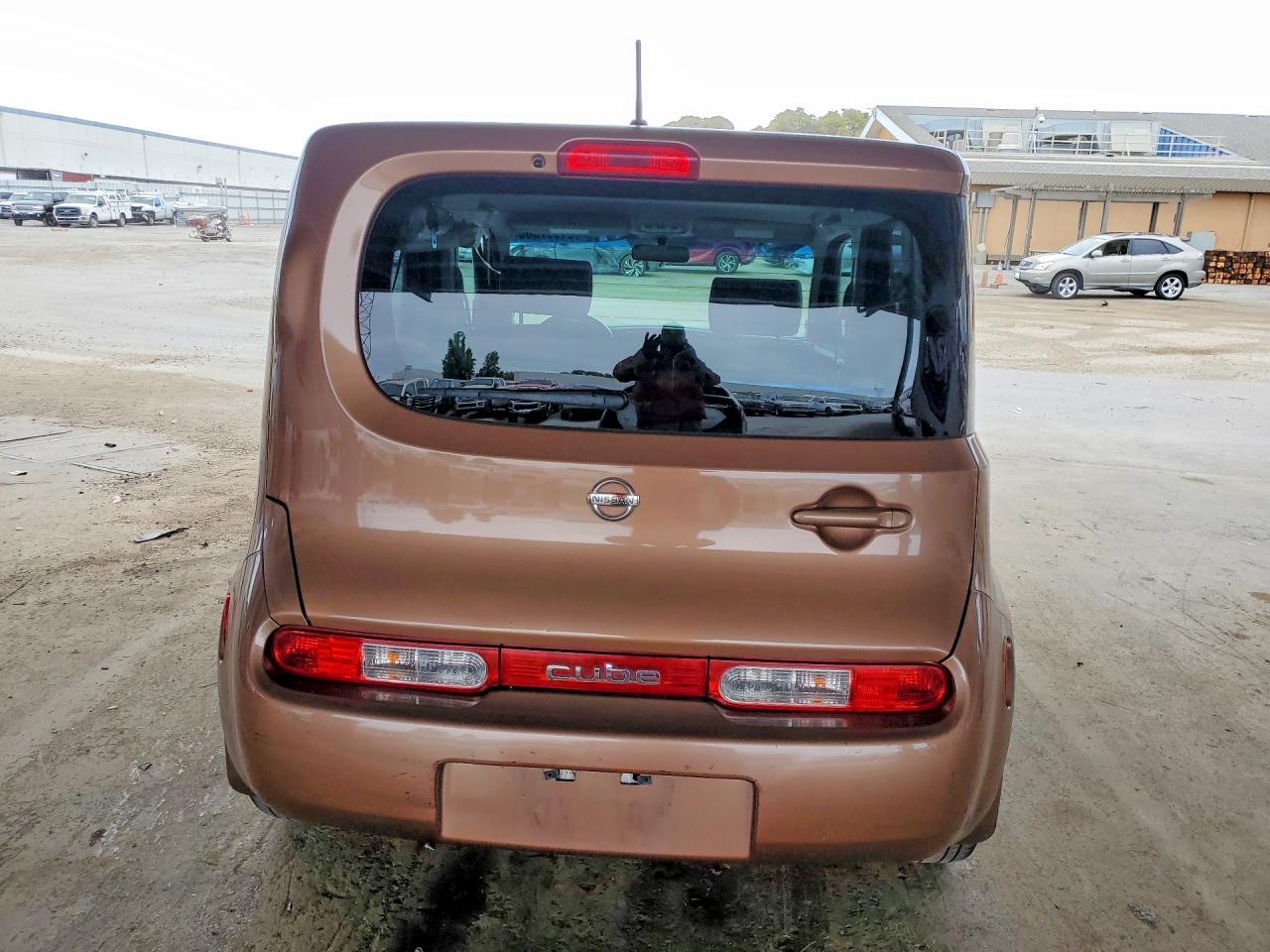 2011 Nissan Cube 1.8 Коричневый vin: JN8AZ2KR0BT212940