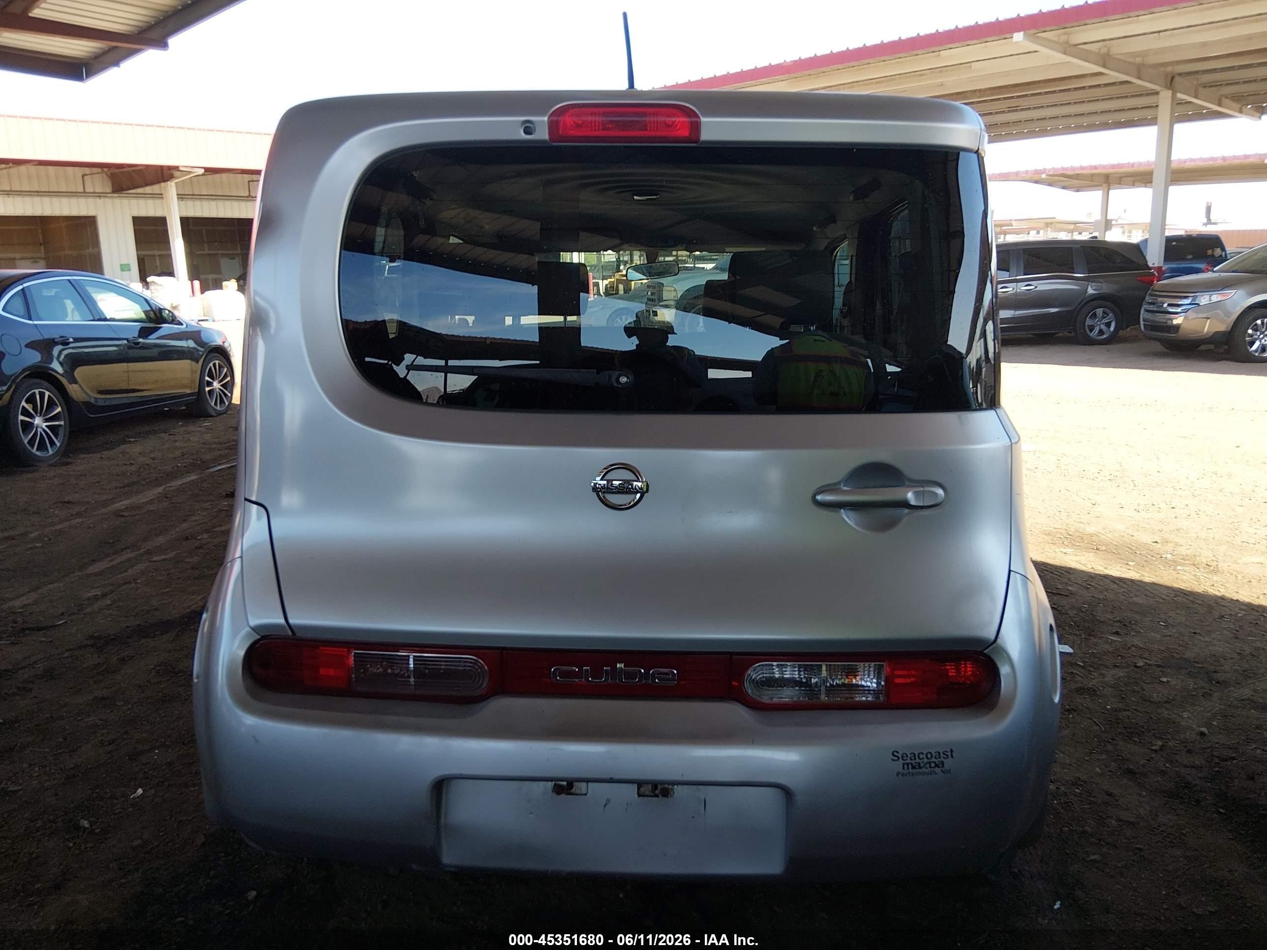 2010 Nissan Cube 1.8s Серебряный vin: JN8AZ2KR1AT168901