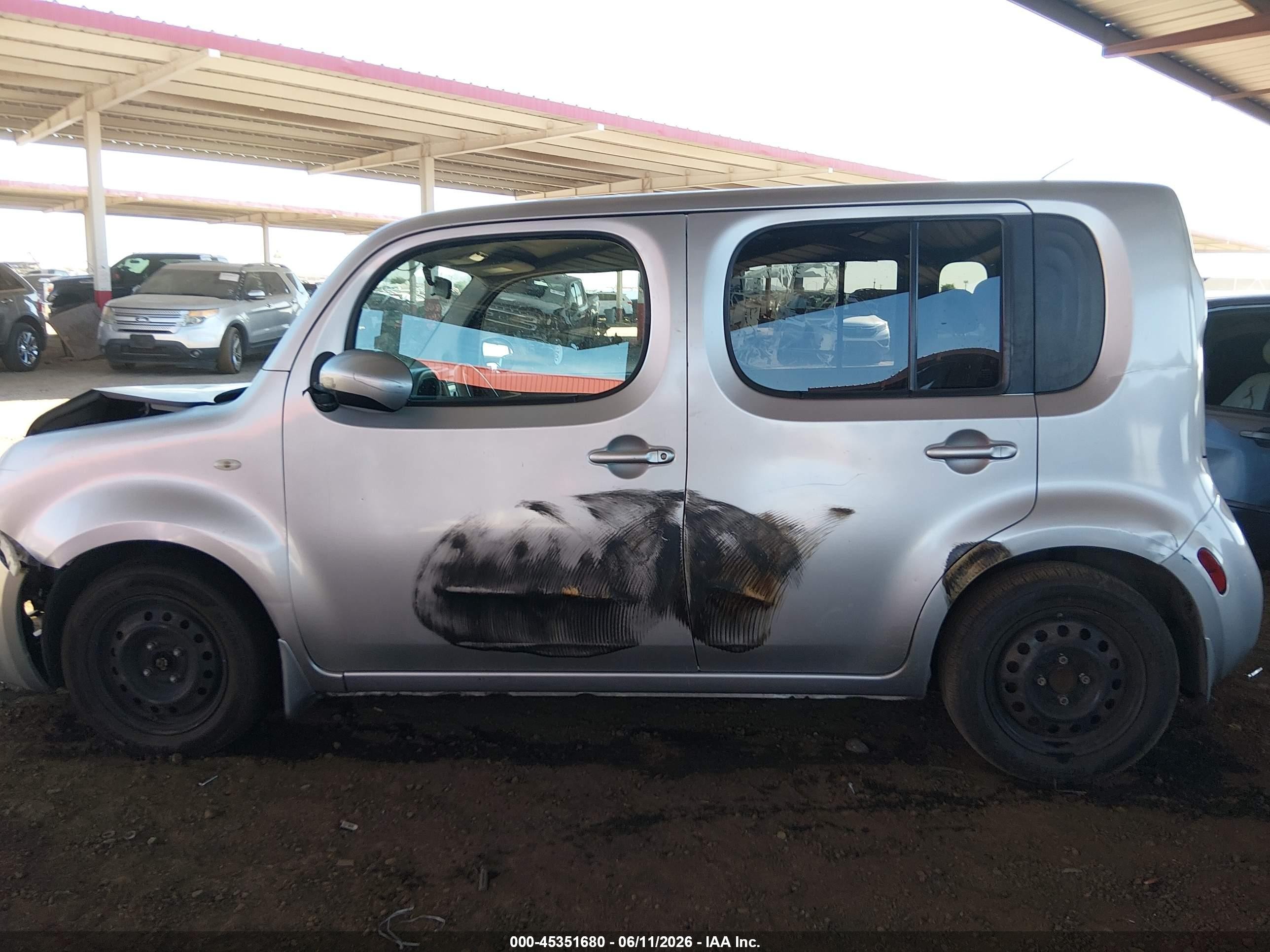 2010 Nissan Cube 1.8s Серебряный vin: JN8AZ2KR1AT168901