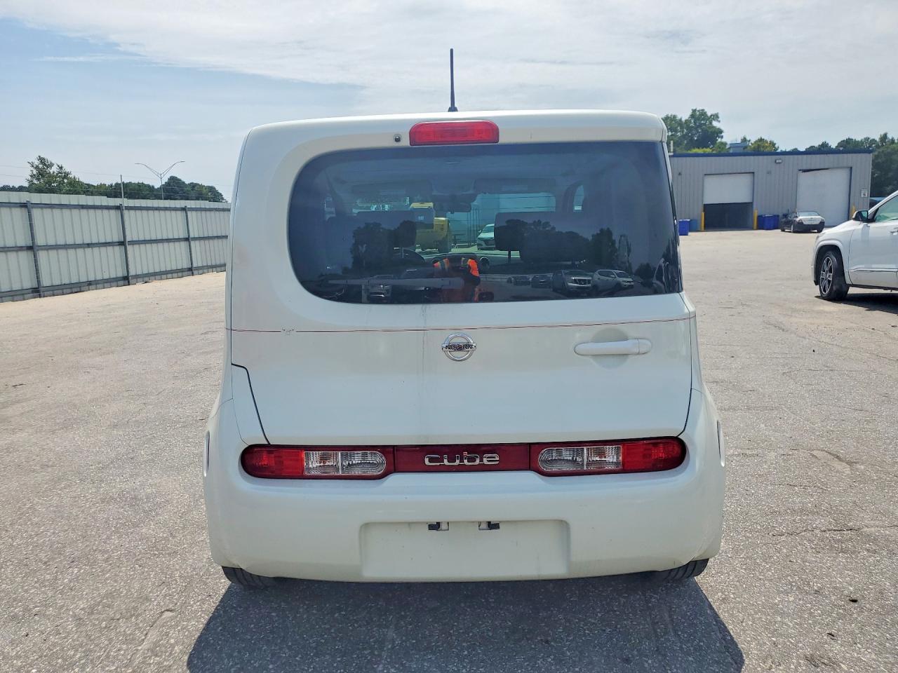 2010 Nissan Cube 1.8 Белый vin: JN8AZ2KR1AT171328