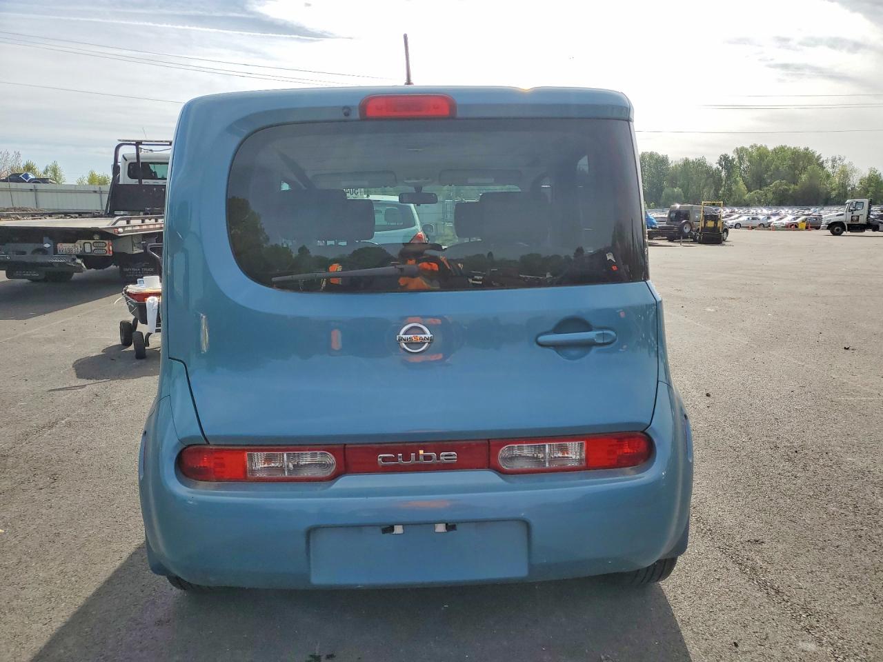 2010 Nissan Cube 1.8 Turquoise vin: JN8AZ2KR2AT154330