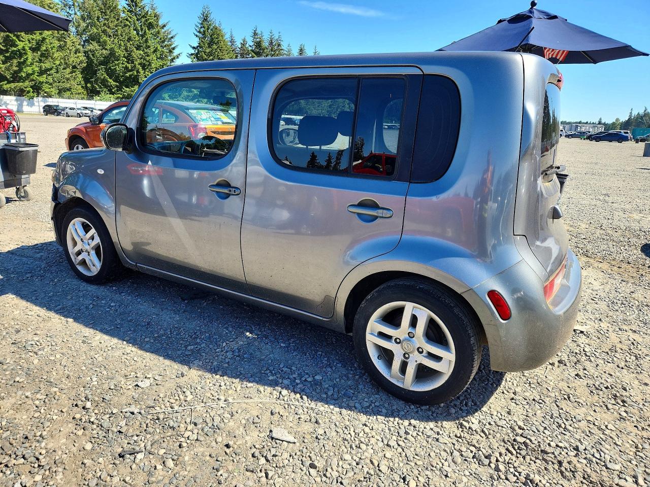 2010 Nissan Cube 1.8 Silver vin: JN8AZ2KR2AT166011