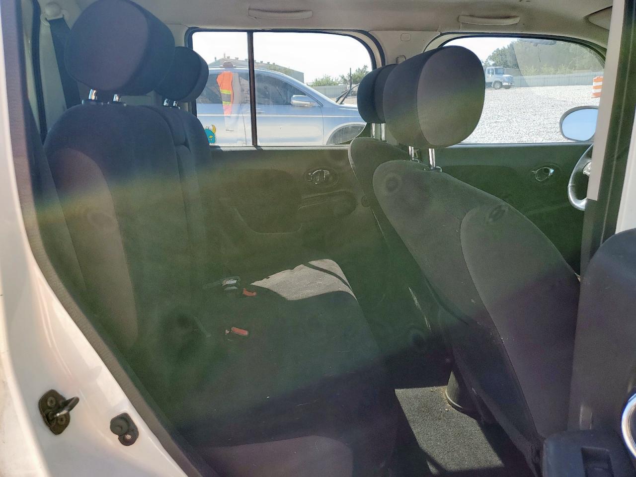 2011 Nissan Cube White vin: JN8AZ2KR2BT212907