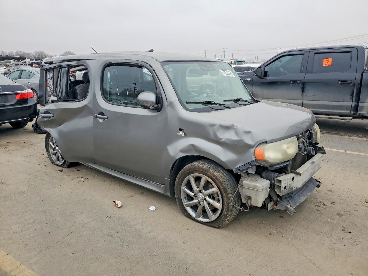 2010 Nissan Cube Silver vin: JN8AZ2KR3AT154885