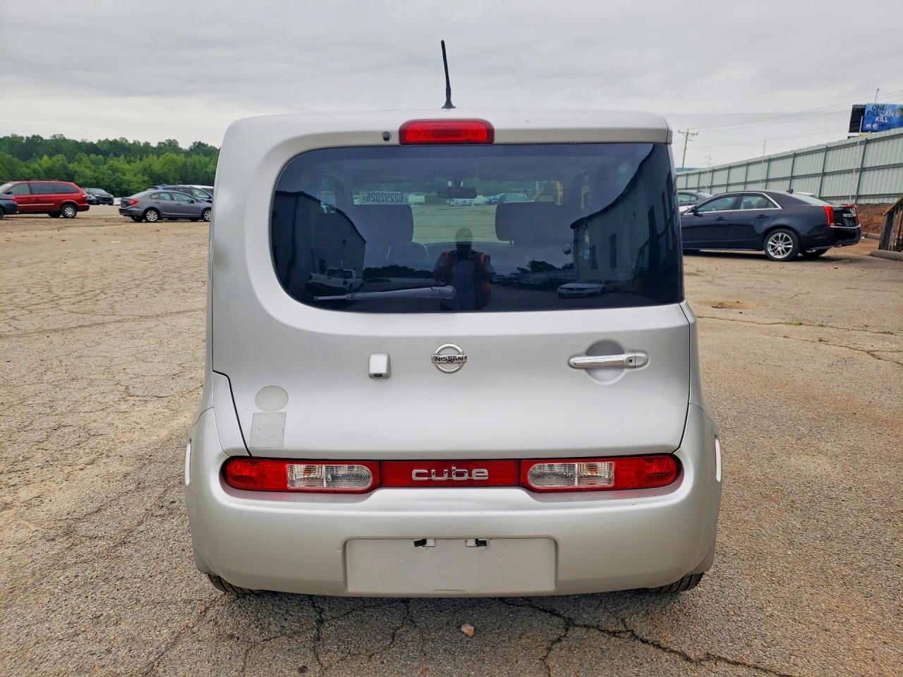 2012 Nissan Cube 1.8 Silver vin: JN8AZ2KR3CT251104
