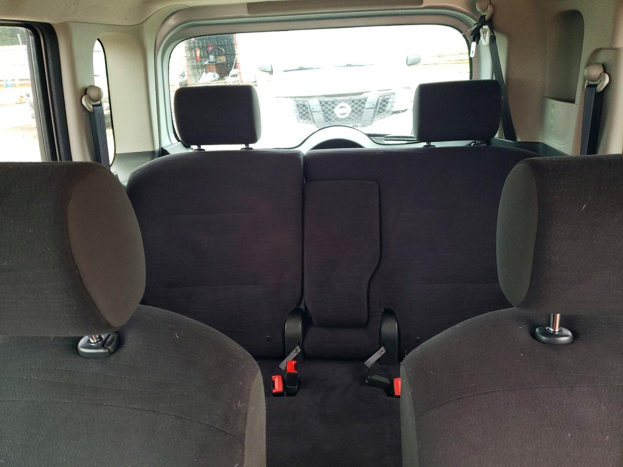 2012 Nissan Cube 1.8 Silver vin: JN8AZ2KR3CT251104