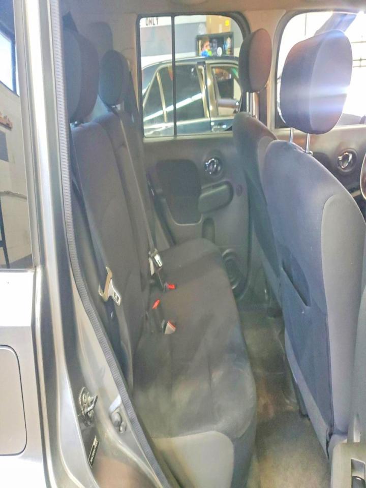 2010 Nissan Cube 1.8 Gray vin: JN8AZ2KR5AT166925
