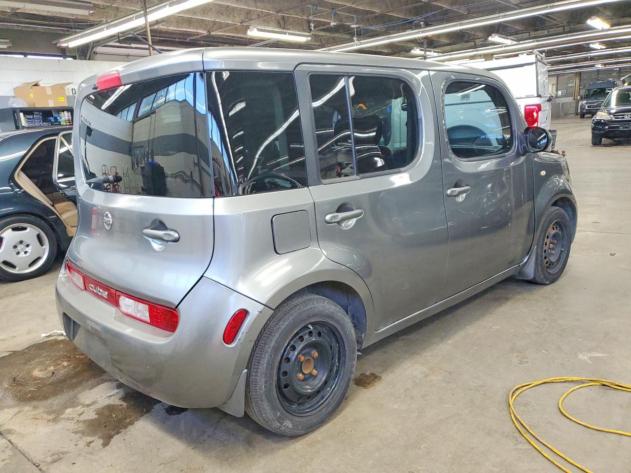 2010 Nissan Cube 1.8 Gray vin: JN8AZ2KR5AT166925