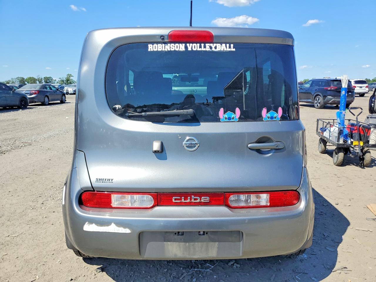 2010 Nissan Cube 1.8 Gray vin: JN8AZ2KR8AT154686