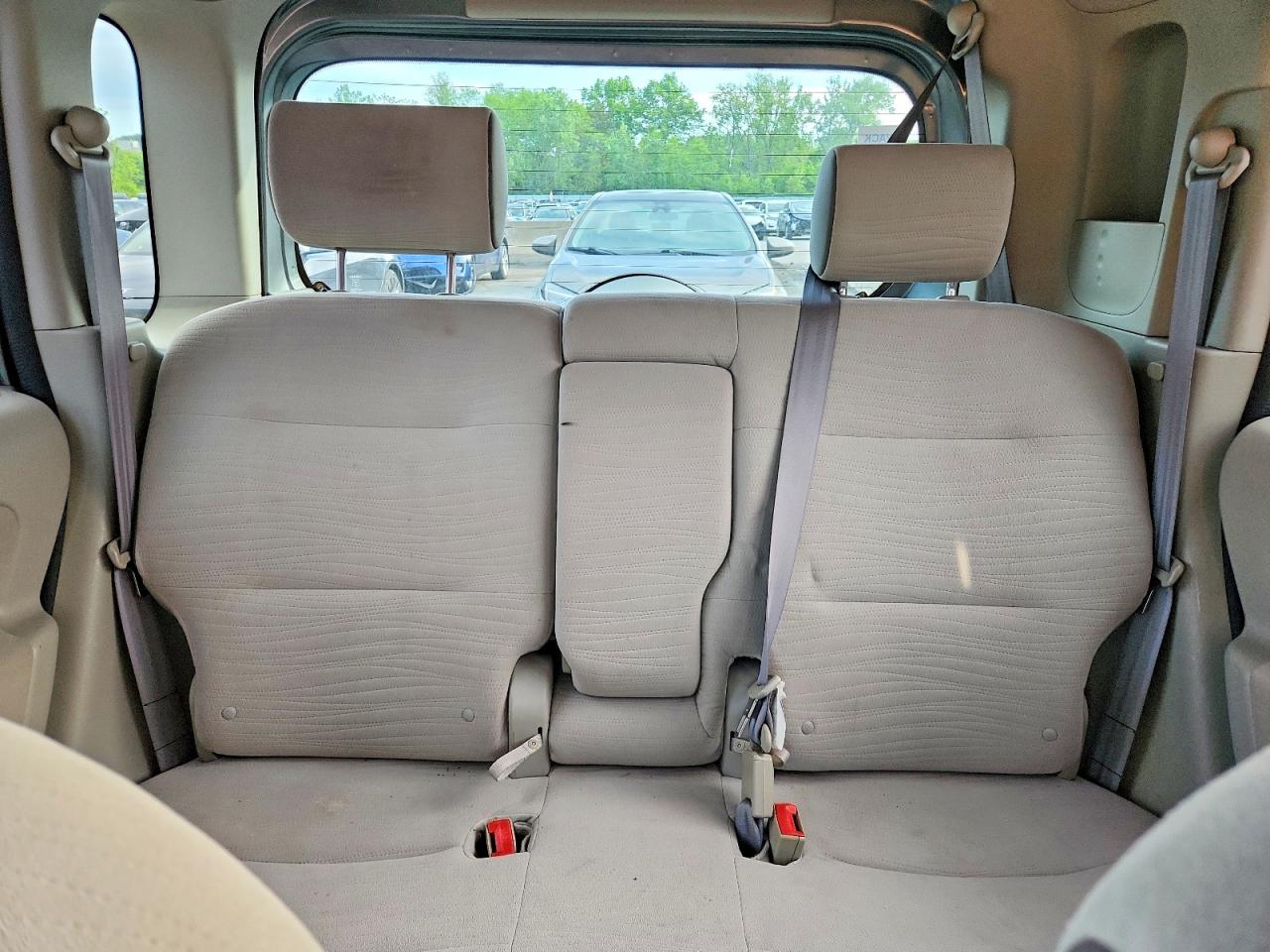 2010 Nissan Cube Silver vin: JN8AZ2KR8AT162173