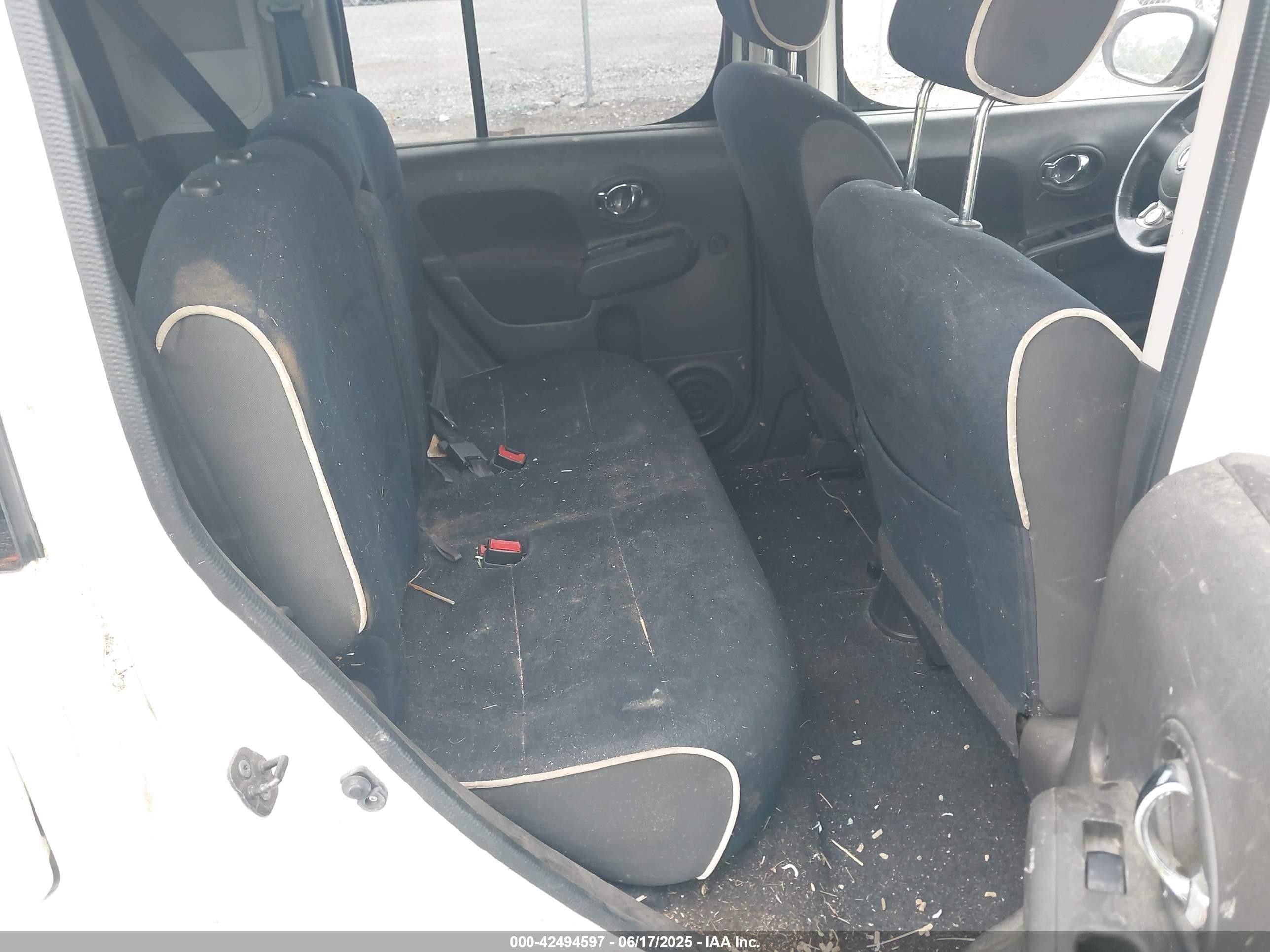 2012 Nissan Cube 1.8 S White vin: JN8AZ2KR8CT255875