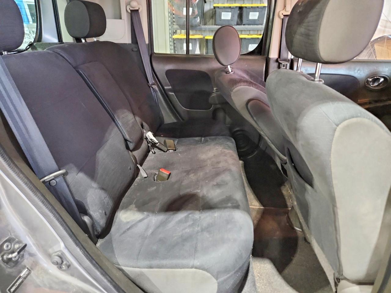 2010 Nissan Cube 1.8 Gray vin: JN8AZ2KR9AT152901