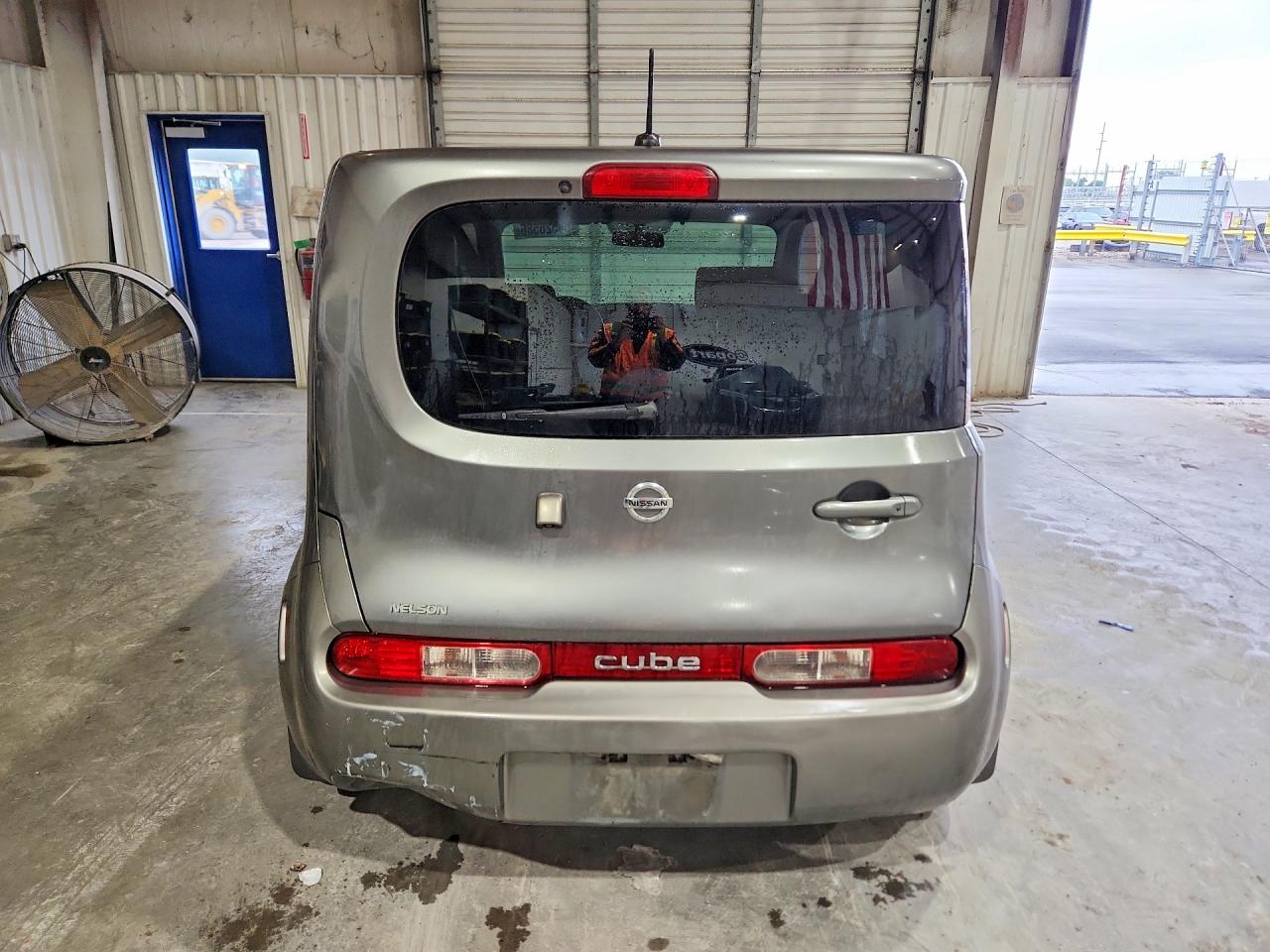 2010 Nissan Cube 1.8 Gray vin: JN8AZ2KR9AT152901