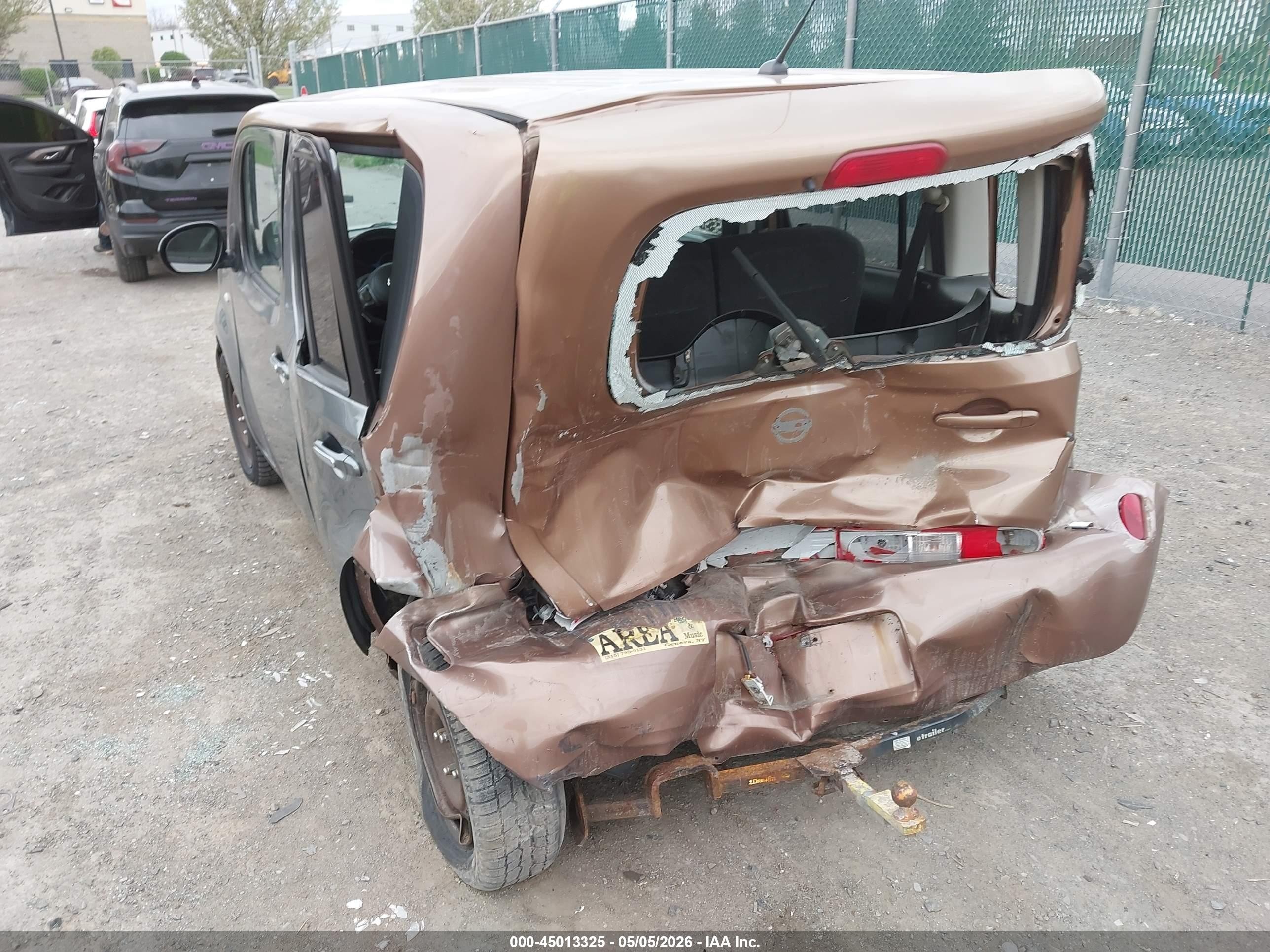 2011 Nissan Cube 1.8s Brown vin: JN8AZ2KR9BT209017