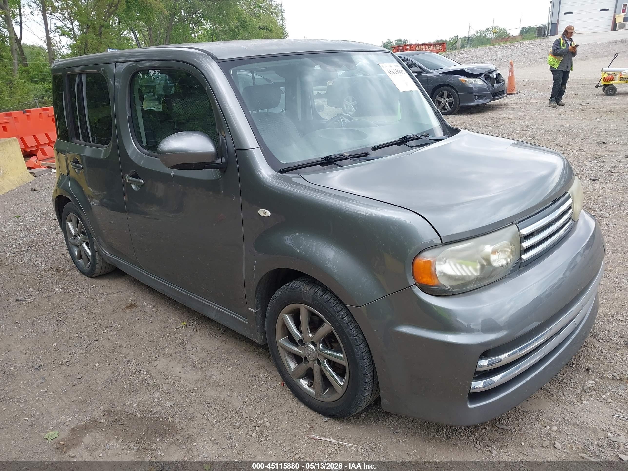 2010 Nissan Cube 1.8 Krom Gray vin: JN8AZ2KRXAT164619