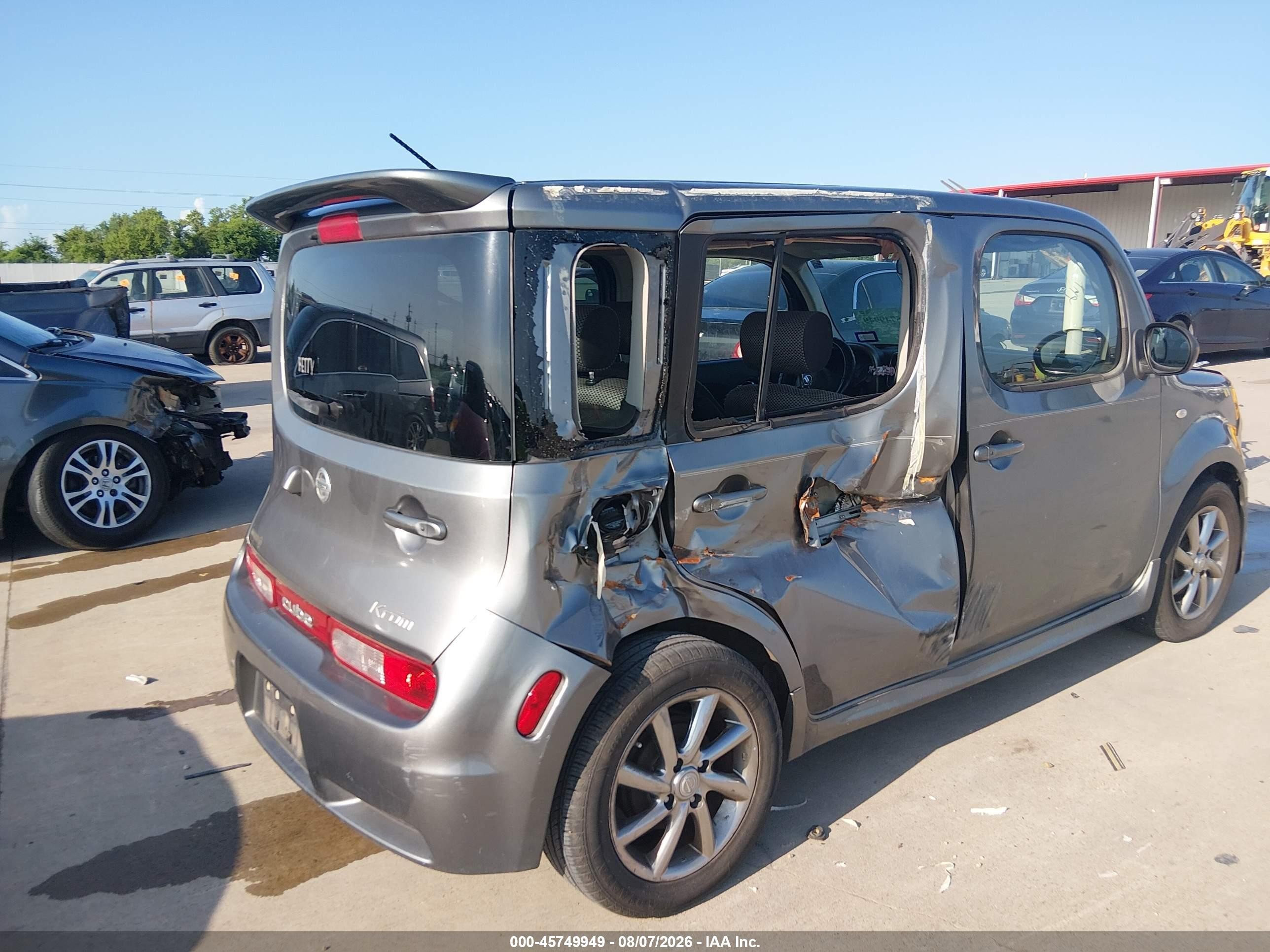 2010 Nissan Cube 1.8 Krom Gray vin: JN8AZ2KRXAT165656