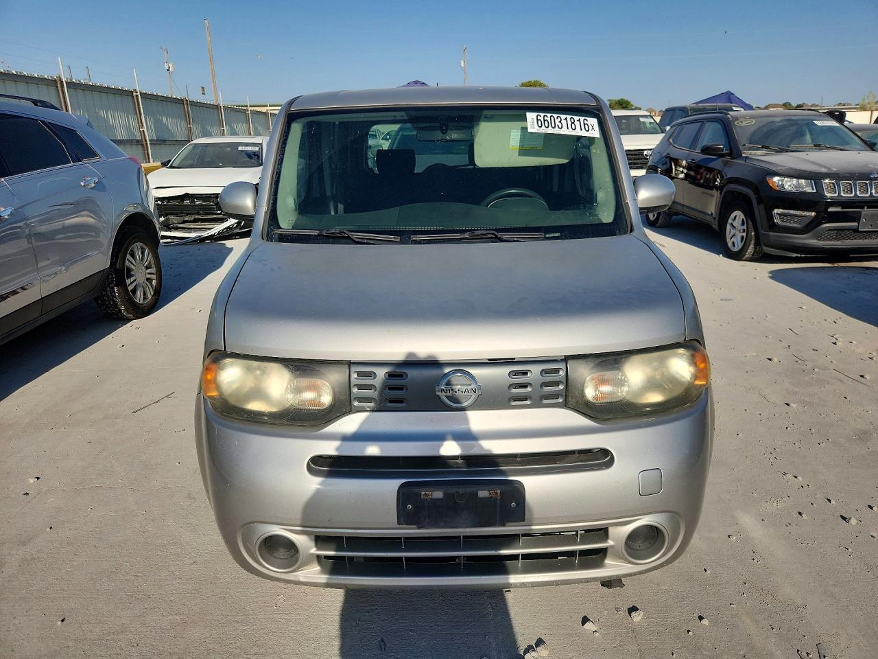 2010 Nissan Cube 1.8 Silver vin: JN8AZ2KRXAT168041