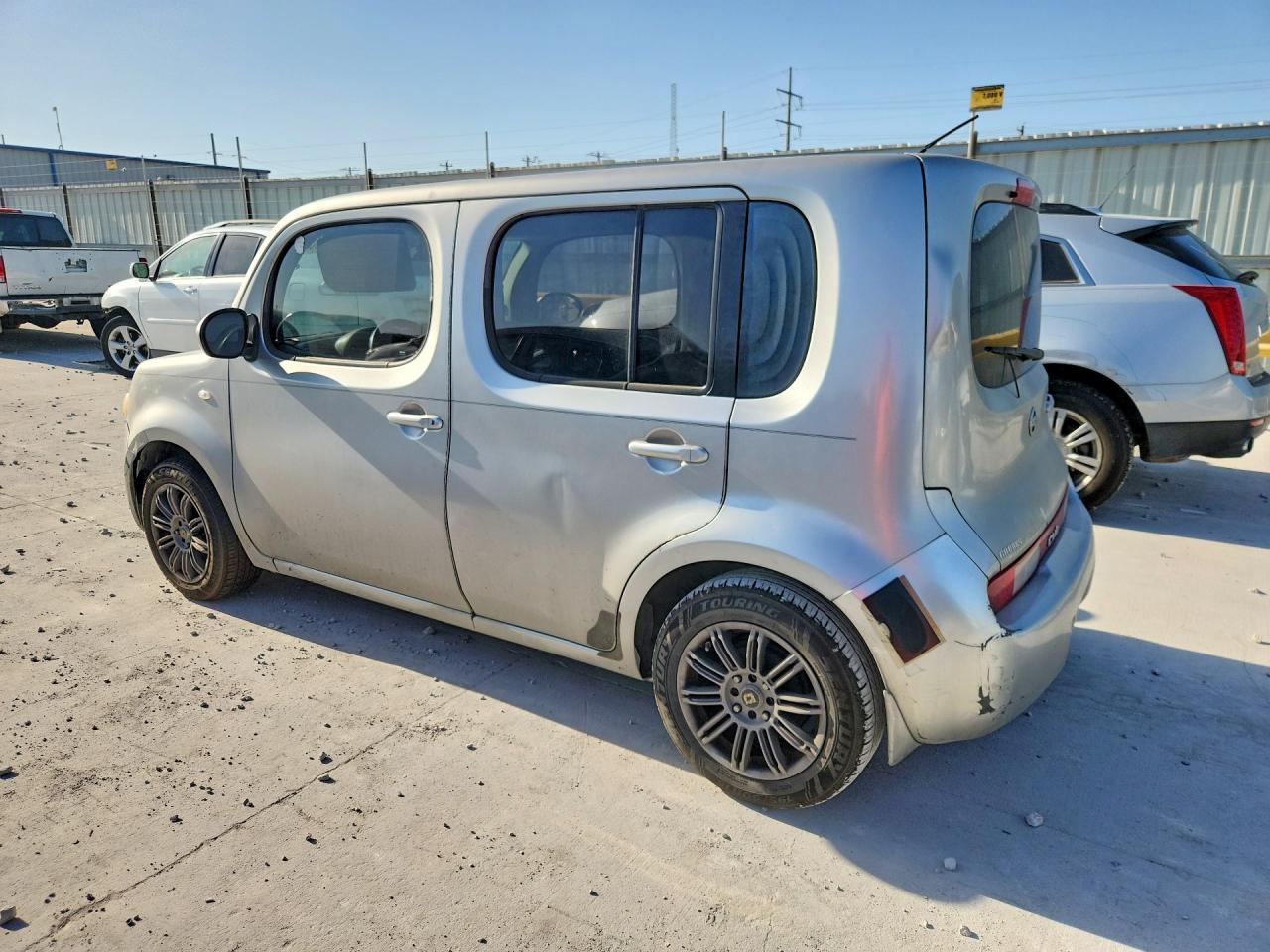 2010 Nissan Cube 1.8 Silver vin: JN8AZ2KRXAT168041