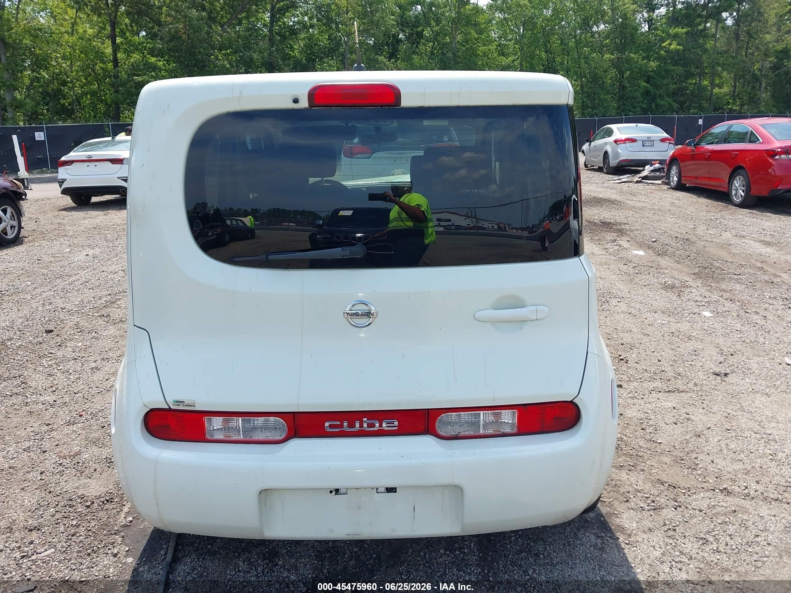 2011 Nissan Cube 1.8s White vin: JN8AZ2KRXBT205221