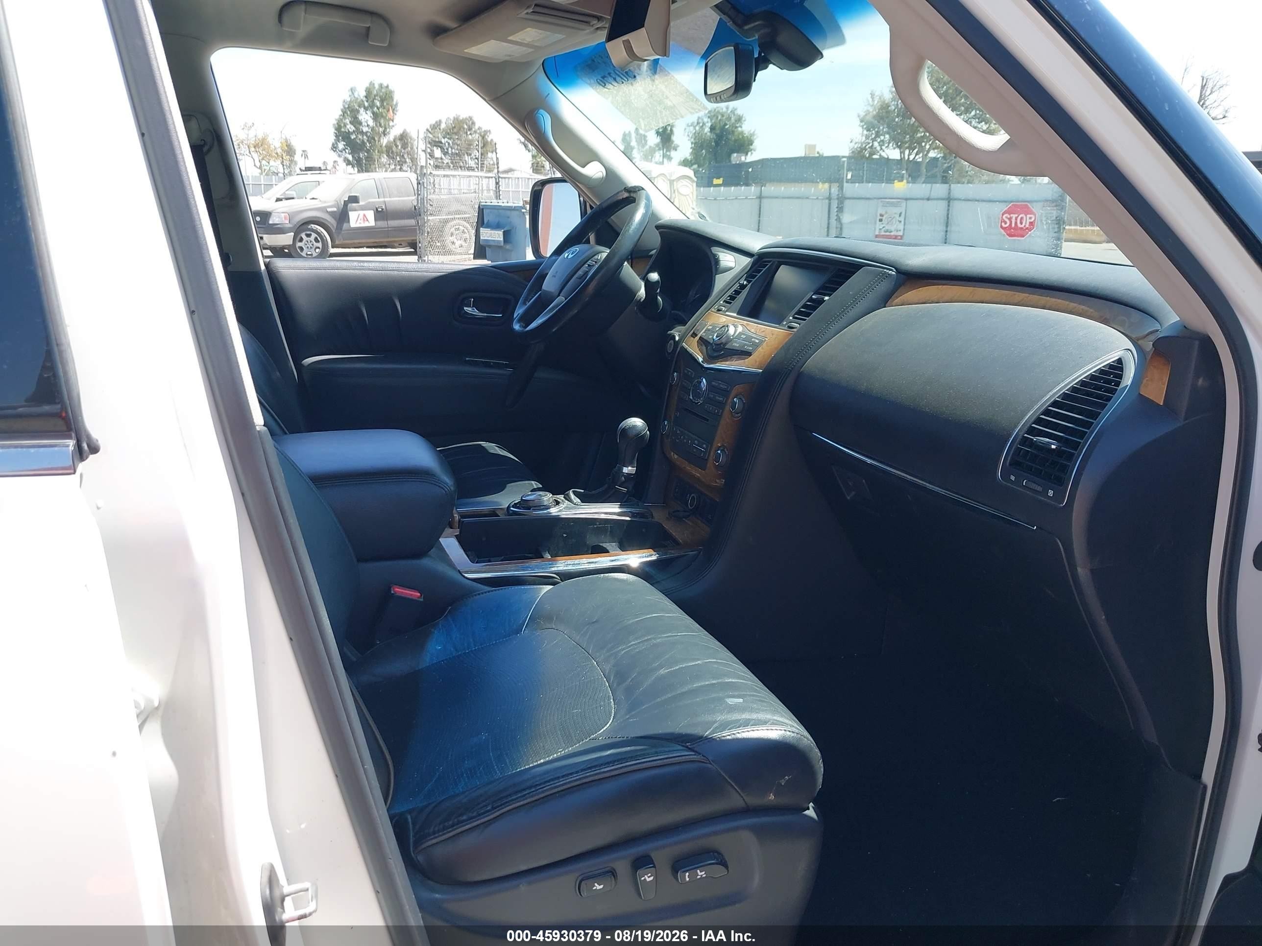 2011 Infiniti Qx56   Cream vin: JN8AZ2NC0B9301024
