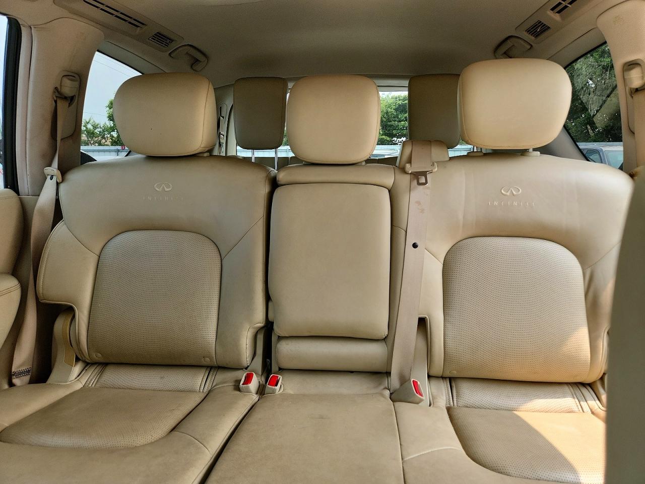 2011 Infiniti Qx56 Base White vin: JN8AZ2NC2B9300280