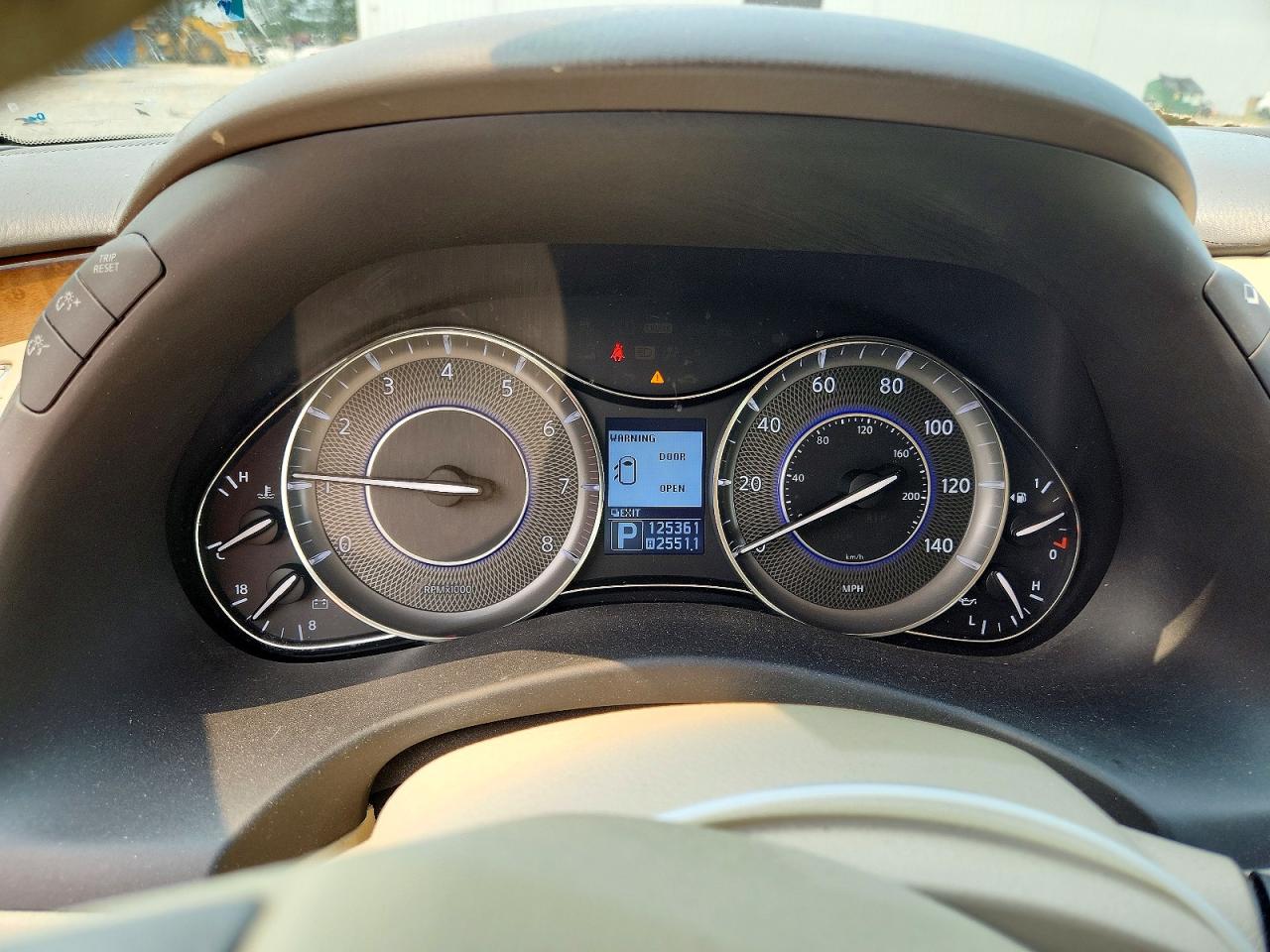 2011 Infiniti Qx56 Base White vin: JN8AZ2NC2B9300280