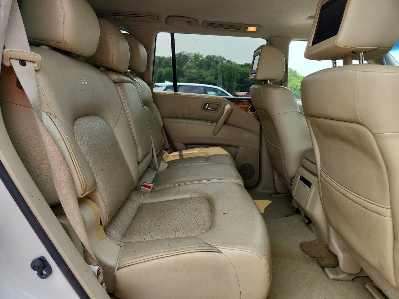 2011 Infiniti Qx56 Base White vin: JN8AZ2NC2B9300280