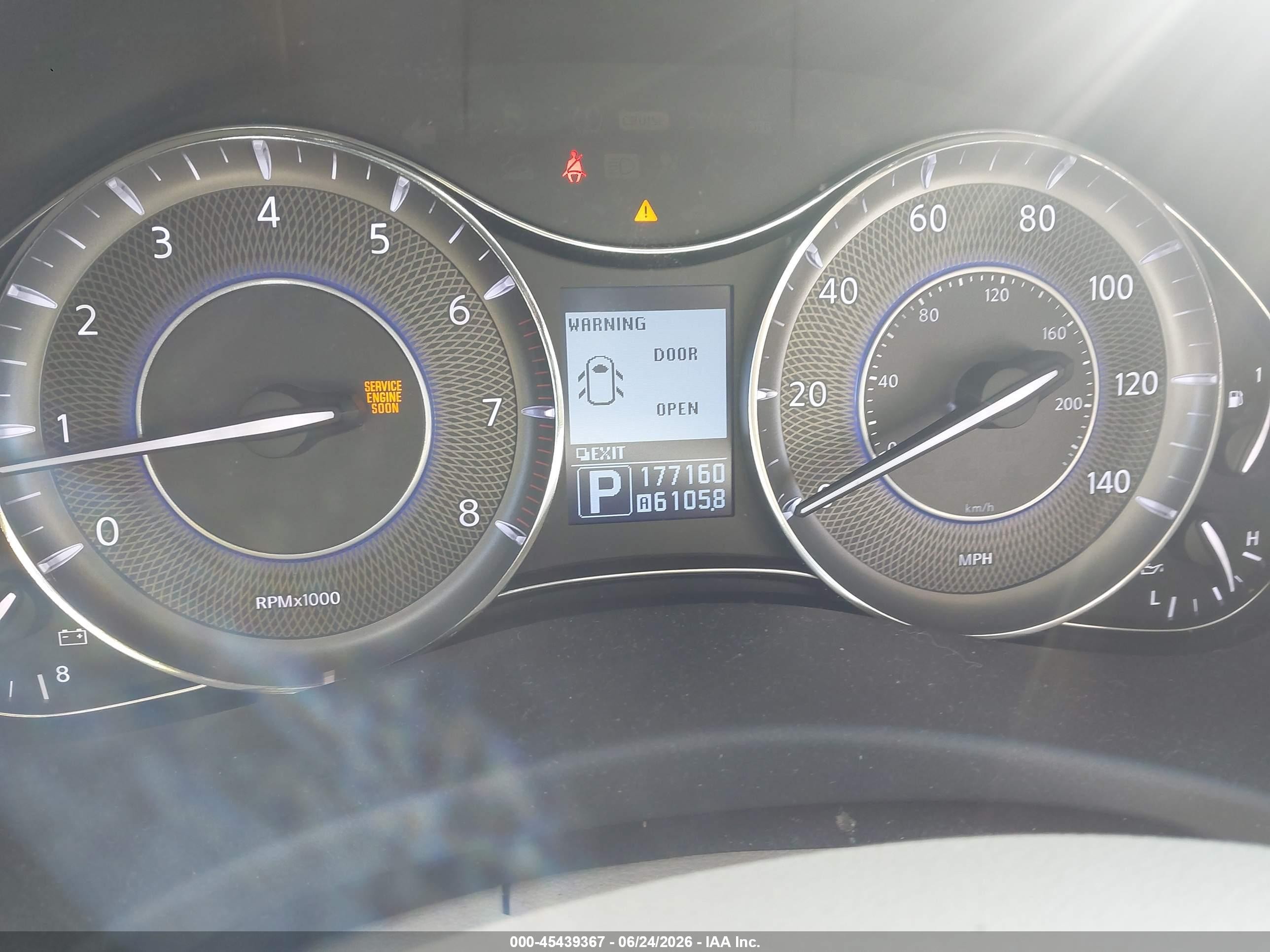 2012 Infiniti Qx56 White vin: JN8AZ2NC6C9316743