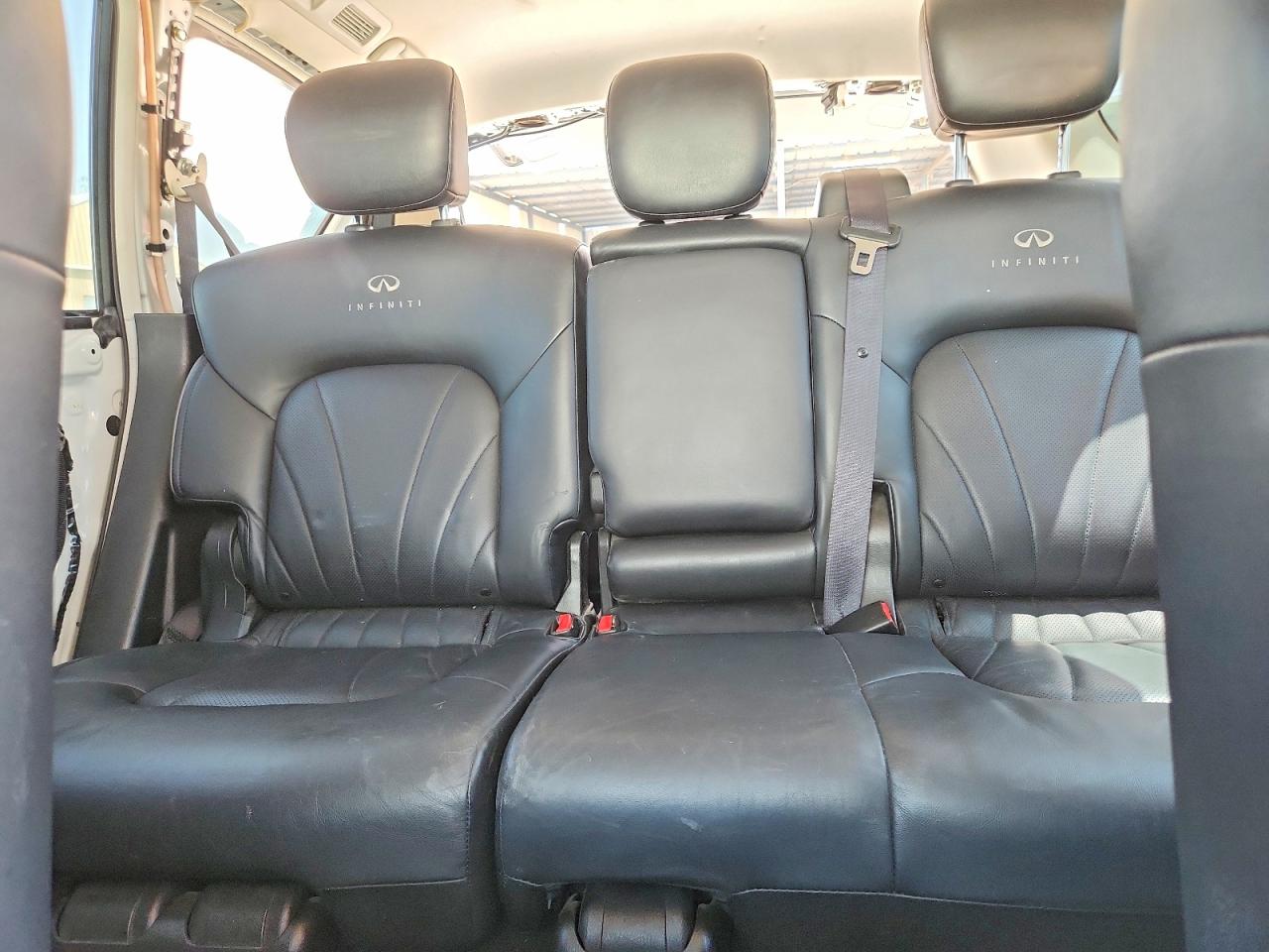 2011 Infiniti Qx56 Base White vin: JN8AZ2NC8B9302731